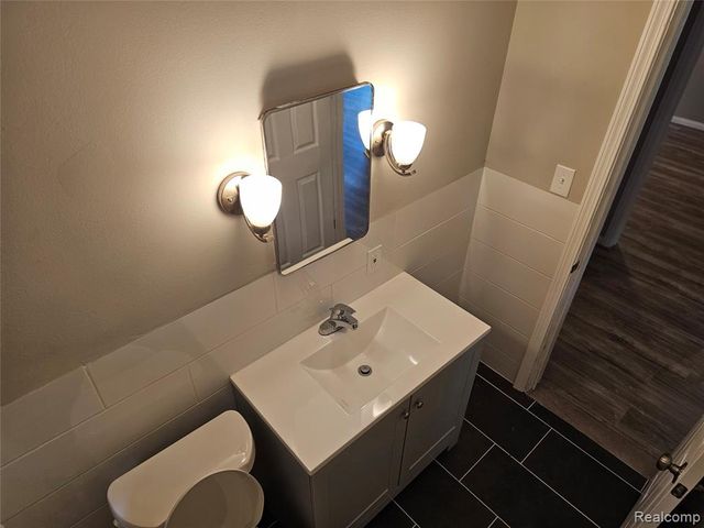 23091 Sussex Street, Oak Park, MI 48237