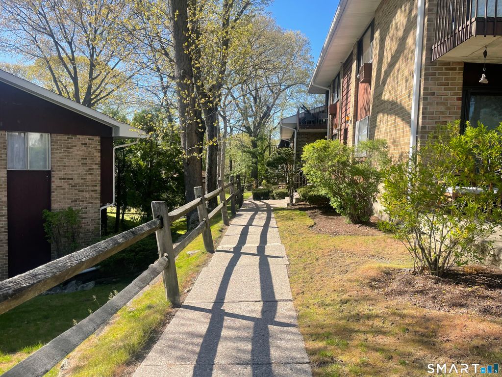 177 Kennedy Drive 177, Bridgeport, CT 06606