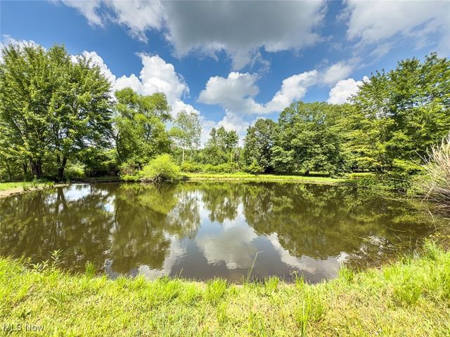 5719 N Richmond Road, Pierpont, OH 44082