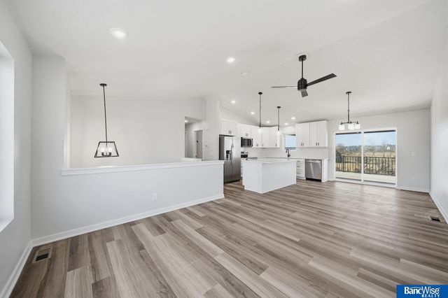 4930 N 35Th Court, Lincoln, NE 68504