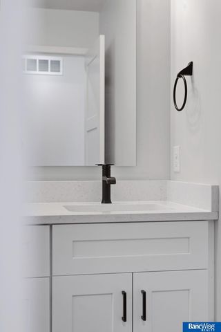 4930 N 35Th Court, Lincoln, NE 68504