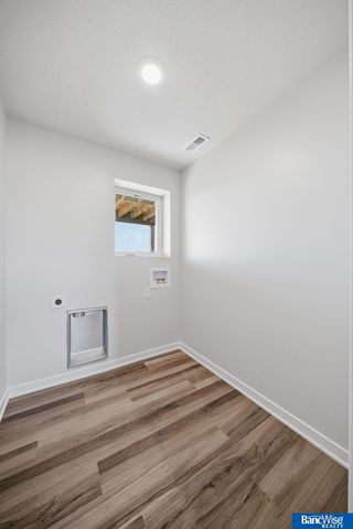 4930 N 35Th Court, Lincoln, NE 68504