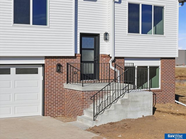 4930 N 35Th Court, Lincoln, NE 68504