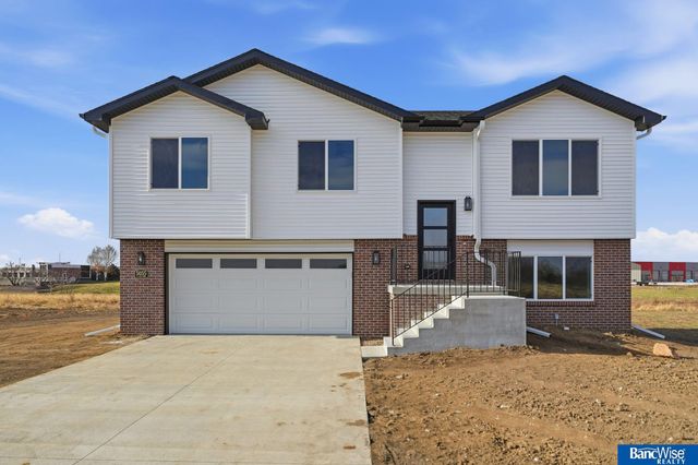 4930 N 35Th Court, Lincoln, NE 68504