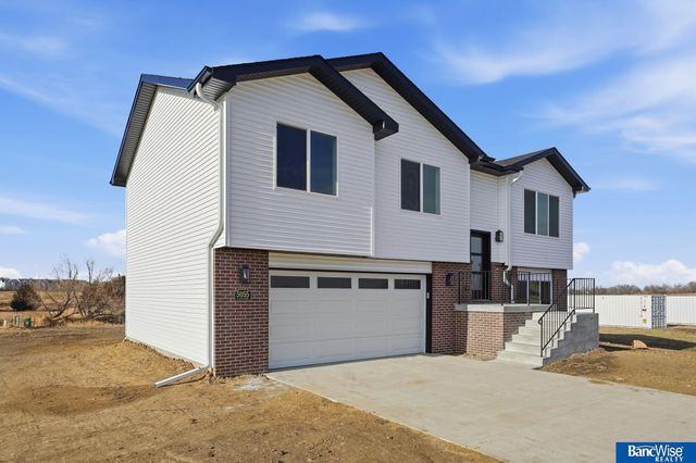 4930 N 35Th Court, Lincoln, NE 68504