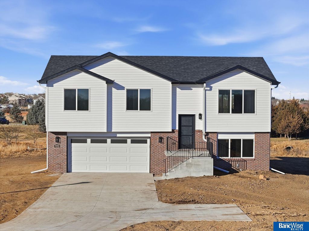 4930 N 35Th Court, Lincoln, NE 68504