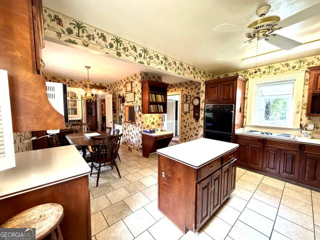 217 E 10th Street SW, Rome, GA 30161