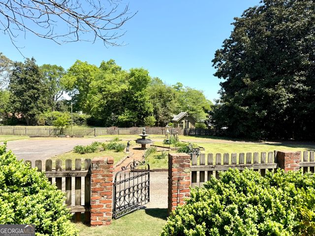 217 E 10th Street SW, Rome, GA 30161