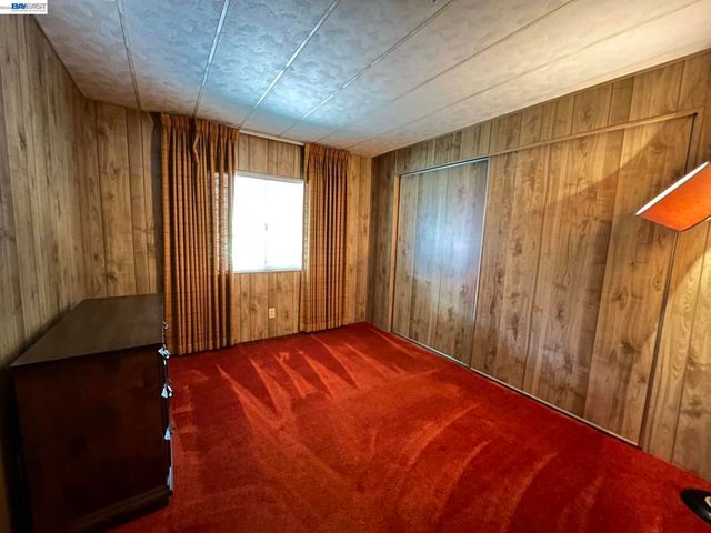 29000 Guildhall Rd, Hayward, CA 94544