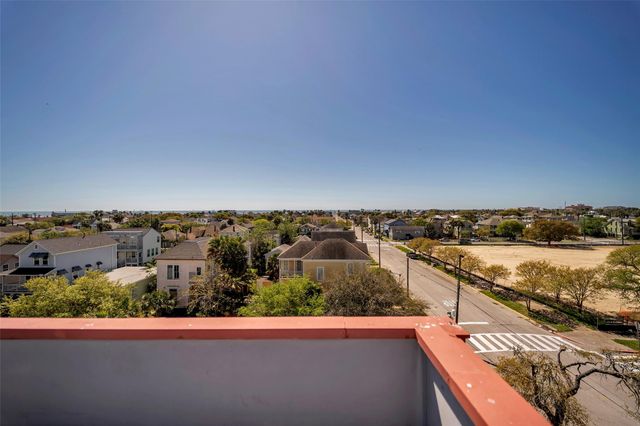 926 Winnie Street, Galveston, TX 77550