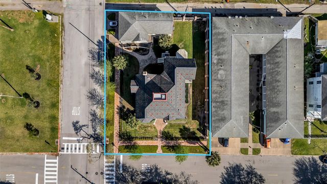 926 Winnie Street, Galveston, TX 77550