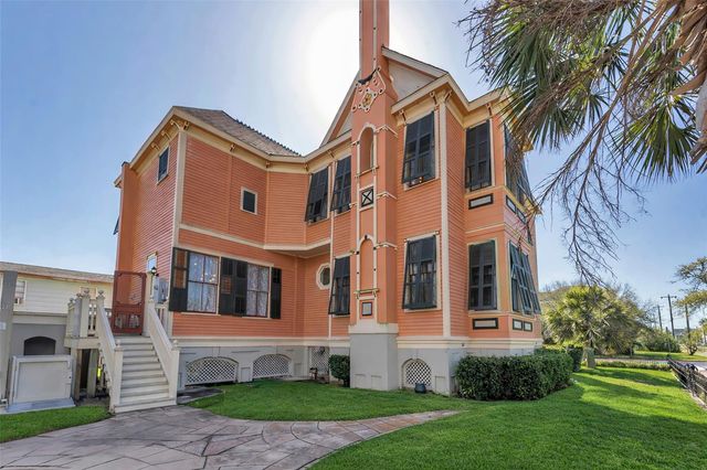926 Winnie Street, Galveston, TX 77550