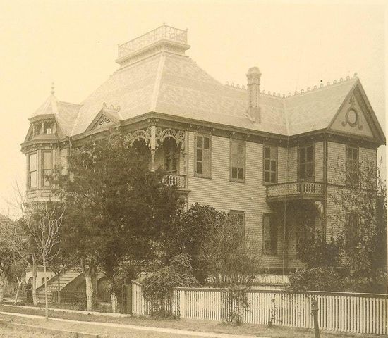 926 Winnie Street, Galveston, TX 77550