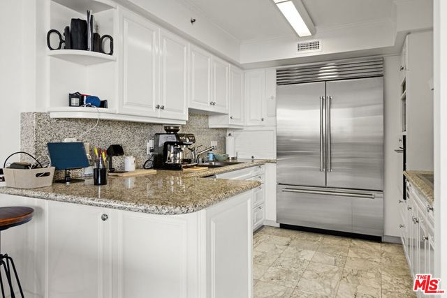 101 Ocean Avenue F402, Santa Monica, CA 90402