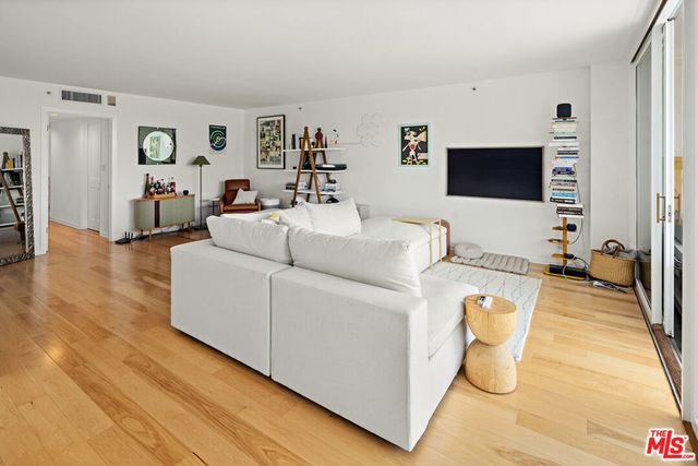 101 Ocean Avenue F402, Santa Monica, CA 90402