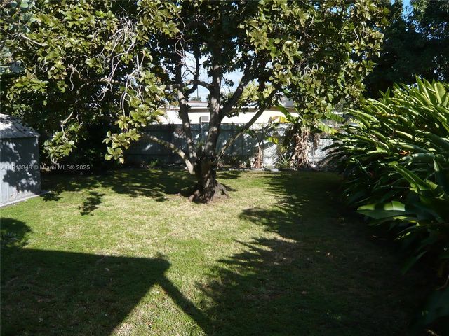 55 SW 62nd Ct, Miami, FL 33144