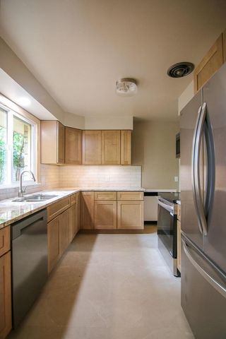 1305 E Johnson Street, Madison, WI 53703