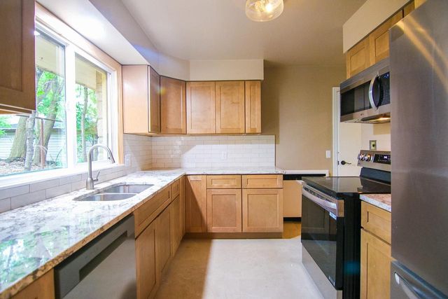 1305 E Johnson Street, Madison, WI 53703