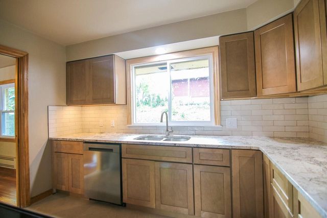 1305 E Johnson Street, Madison, WI 53703