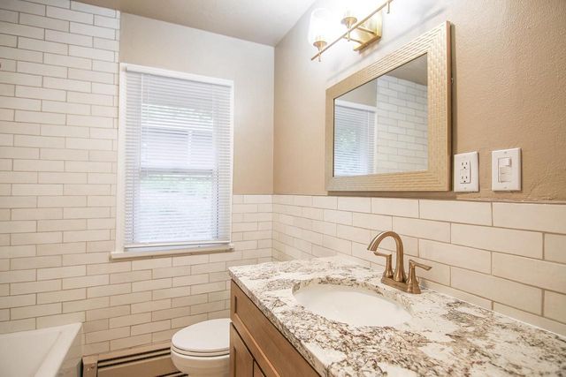 1305 E Johnson Street, Madison, WI 53703