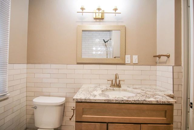 1305 E Johnson Street, Madison, WI 53703