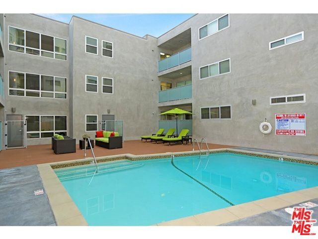 11657 Chenault Street 104 -105, Los Angeles, CA 90049