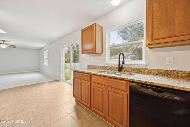 130 PINE BLUFF Terrace, Kingsland, GA 31548