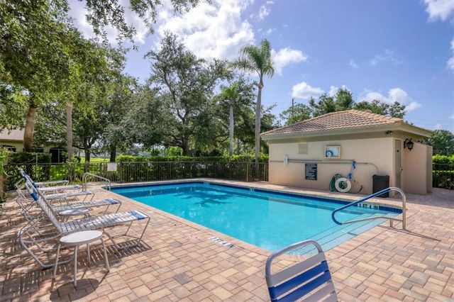 3424 HADFIELD GREENE 17, Sarasota, FL 34235