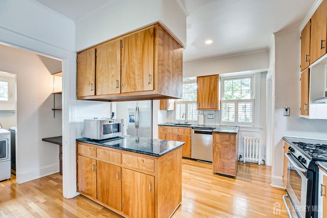 477 Irvington Avenue, Elizabeth, NJ 07208