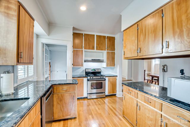 477 Irvington Avenue, Elizabeth, NJ 07208