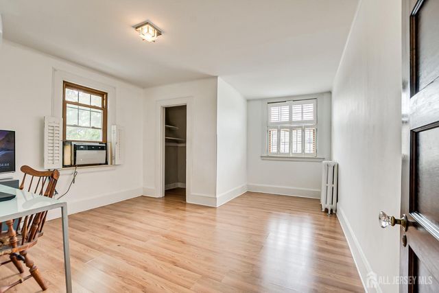 477 Irvington Avenue, Elizabeth, NJ 07208