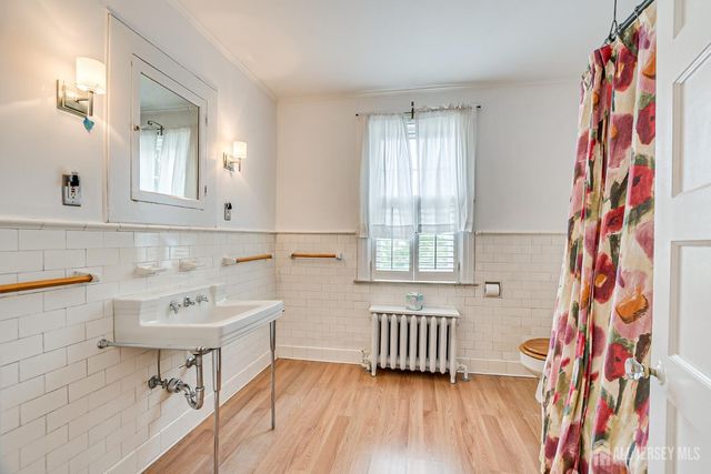 477 Irvington Avenue, Elizabeth, NJ 07208