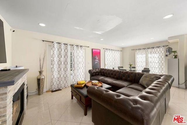 1706 AMHERST Avenue, Los Angeles, CA 90025