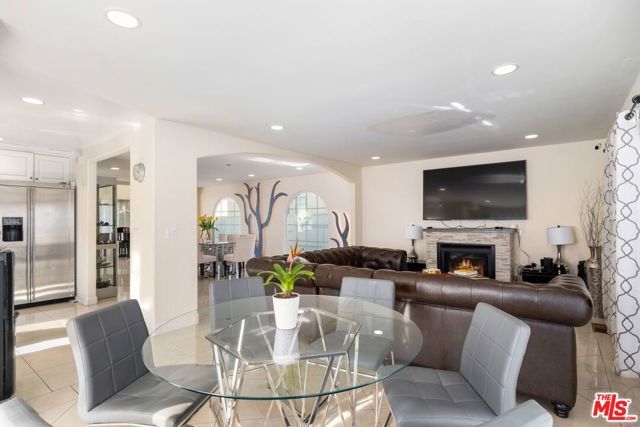 1706 AMHERST Avenue, Los Angeles, CA 90025