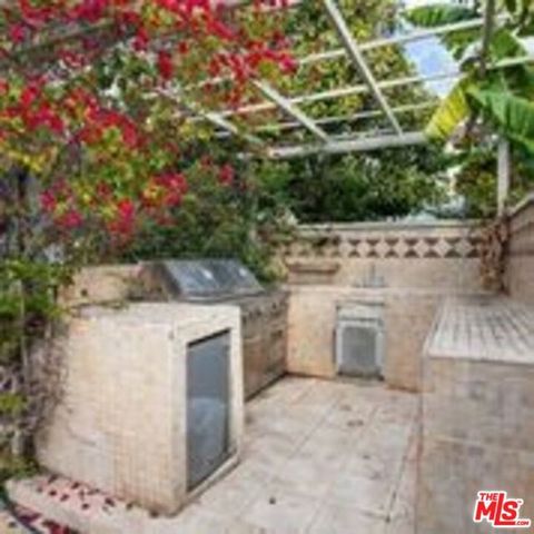 1706 AMHERST Avenue, Los Angeles, CA 90025