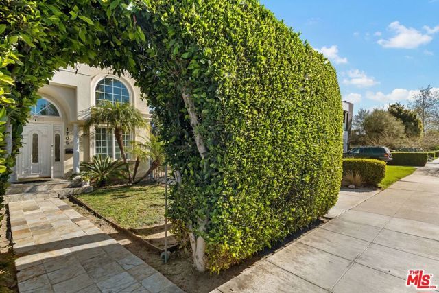 1706 AMHERST Avenue, Los Angeles, CA 90025