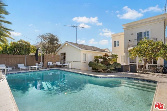 1706 AMHERST Avenue, Los Angeles, CA 90025