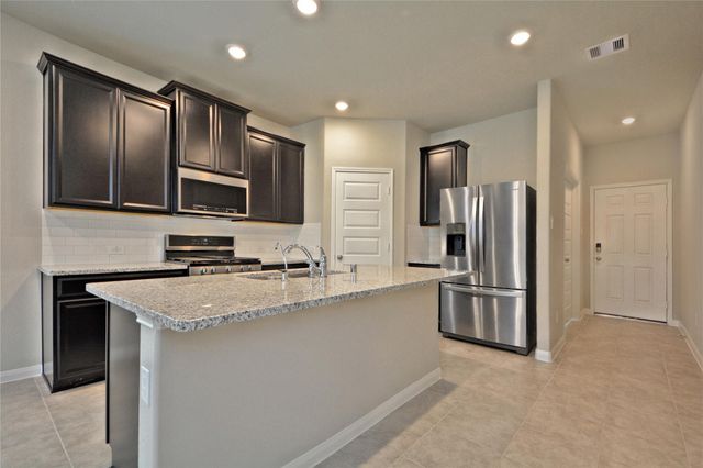 1015 Modesto Drive, Rosharon, TX 77583