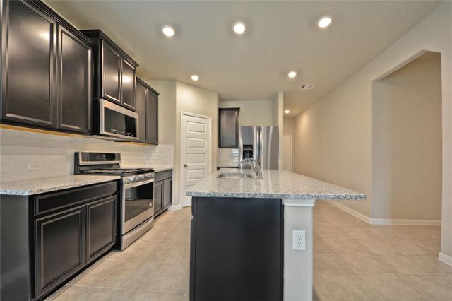 1015 Modesto Drive, Rosharon, TX 77583