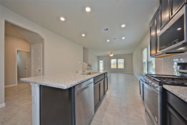 1015 Modesto Drive, Rosharon, TX 77583