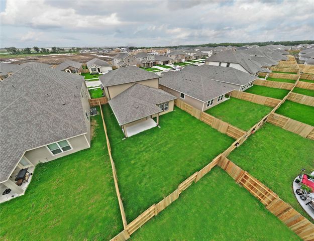 1015 Modesto Drive, Rosharon, TX 77583