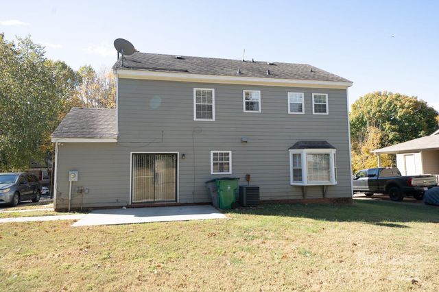 2219 Heather Glen Lane, Charlotte, NC 28208