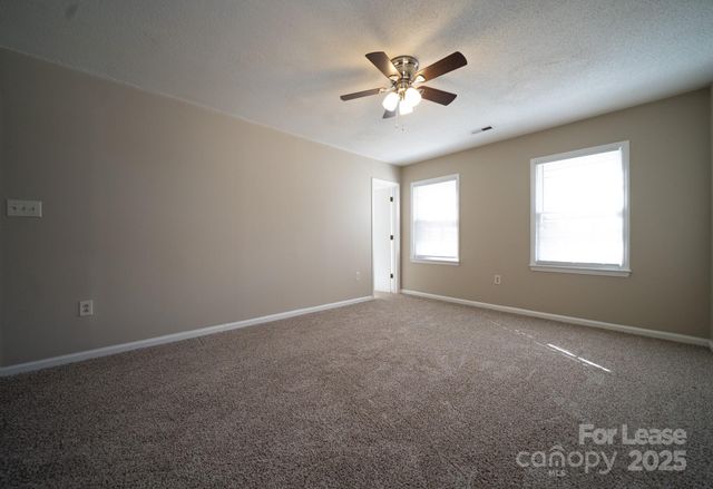 2219 Heather Glen Lane, Charlotte, NC 28208