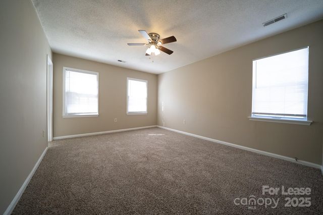 2219 Heather Glen Lane, Charlotte, NC 28208