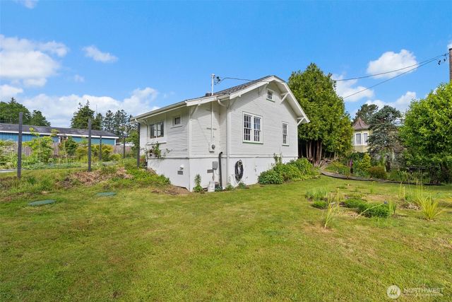 12 Main Street E, South Bend, WA 98586