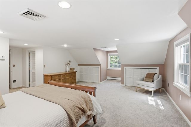 89 Main St, Westford, MA 01886