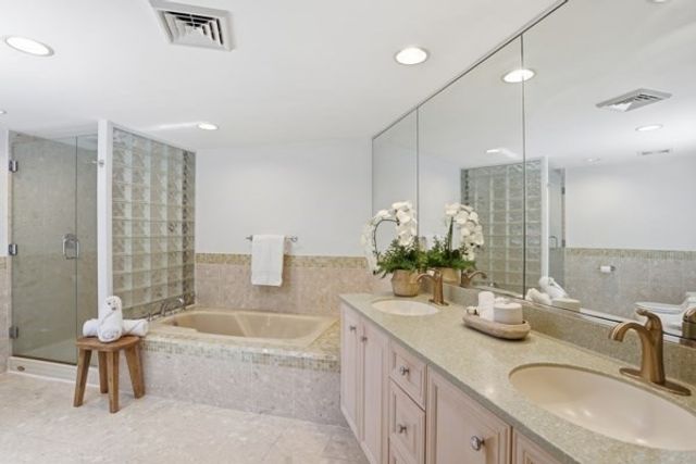 89 Main St, Westford, MA 01886