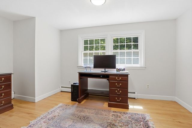 89 Main St, Westford, MA 01886
