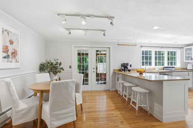 89 Main St, Westford, MA 01886
