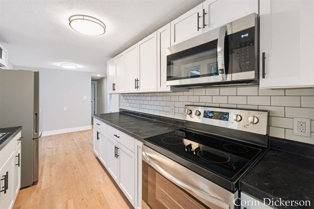13790 Hutchinson Road, Dowling, MI 49050
